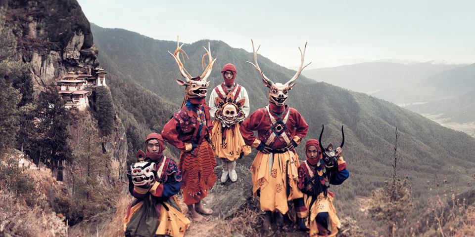 Bailarines enmascarados, Paro, Bhután, 2016