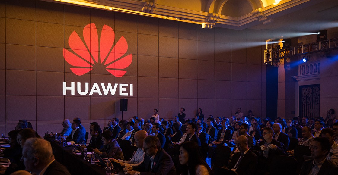 SHENZHEN, CHINA - APRIL 16: People attend the Huawei HAS2019 Global Analyst Summit on April 16, 2019 in Shenzhen, China. Huawei, the world's largest telecommunication equipment maker, said on Tuesday at an annual global conference in the city of Shenzhen, China, it had secured 40 commercial contracts and already shipped 70,000 fifth-generation (5G) base stations after the company's founder, Ren Zhengfei, told reporters on Monday that his company is willing to sell 5G chips and other silicon to Apple. The Chinese tech giant recently announced its annual profit rose 25% to 59.3 billion yuan ($8.7 billion) despite being at the center of global scrutiny while the United States continue to lead a campaign to block the Chinese telecommunications giant from building 5G networks in the Western world. (Photo by Billy H.C. Kwok/Getty Images)