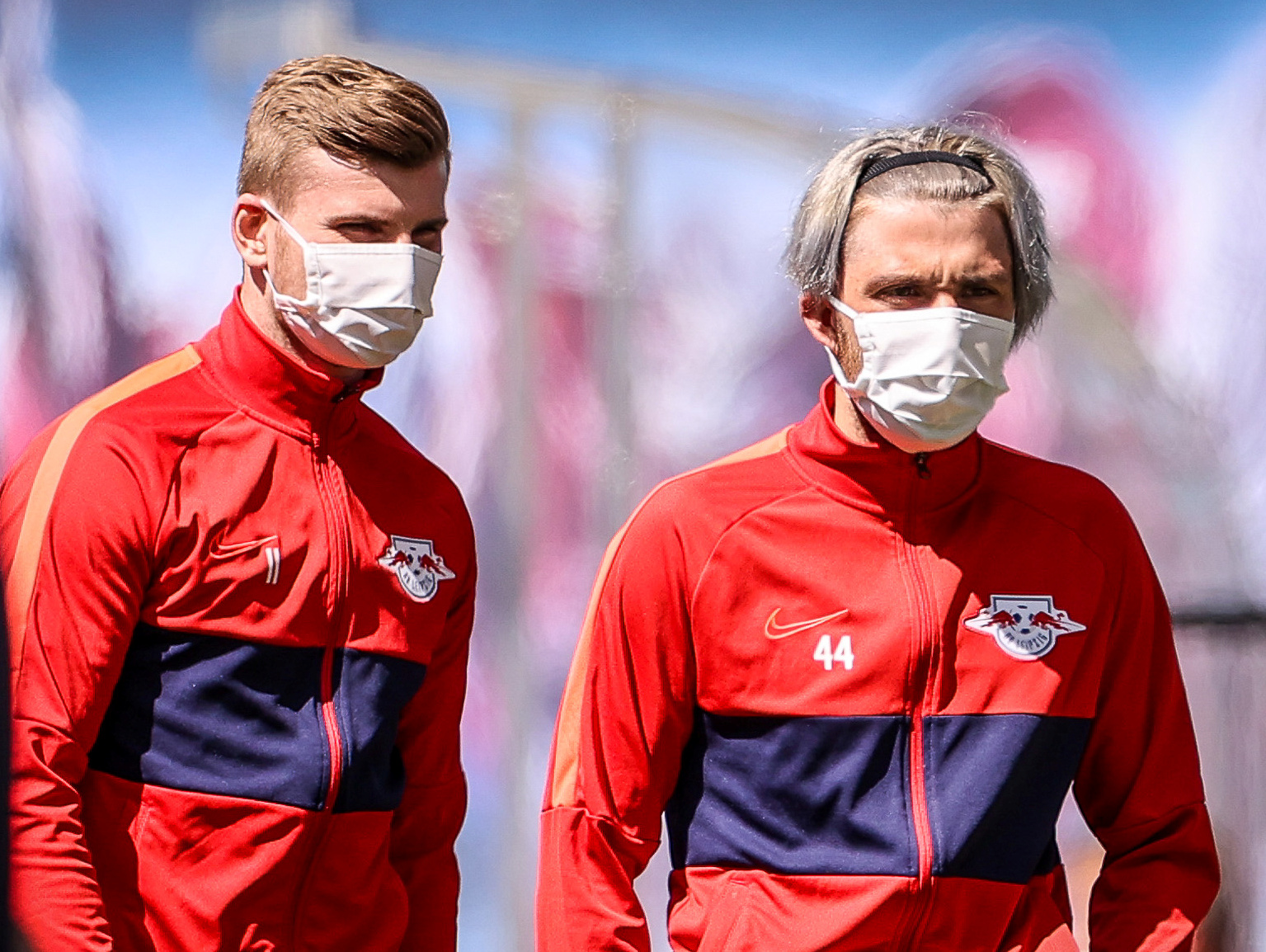 Soccer Football - Bundesliga - RB Leipzig v SC Freiburg - Red Bull Arena, Leipzig, Germany - May 16, 2020 RB Leipzig's Kevin Kampl and Timo Werner wearing protective face mask before the match, as play resumes following the outbreak of the coronavirus disease (COVID-19) Jan Woitas/Pool via REUTERS  DFL regulations prohibit any use of photographs as image sequences and/or quasi-video