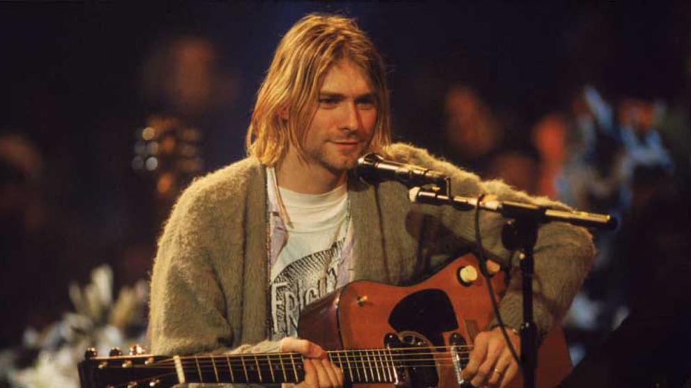 Kurt Cobain subastan guitarra concierto Unplugged
