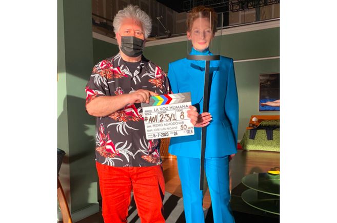 Pedro Almodóvar y la actriz Tilda Swinton en el primer día de rodaje de "La Voz Humana"