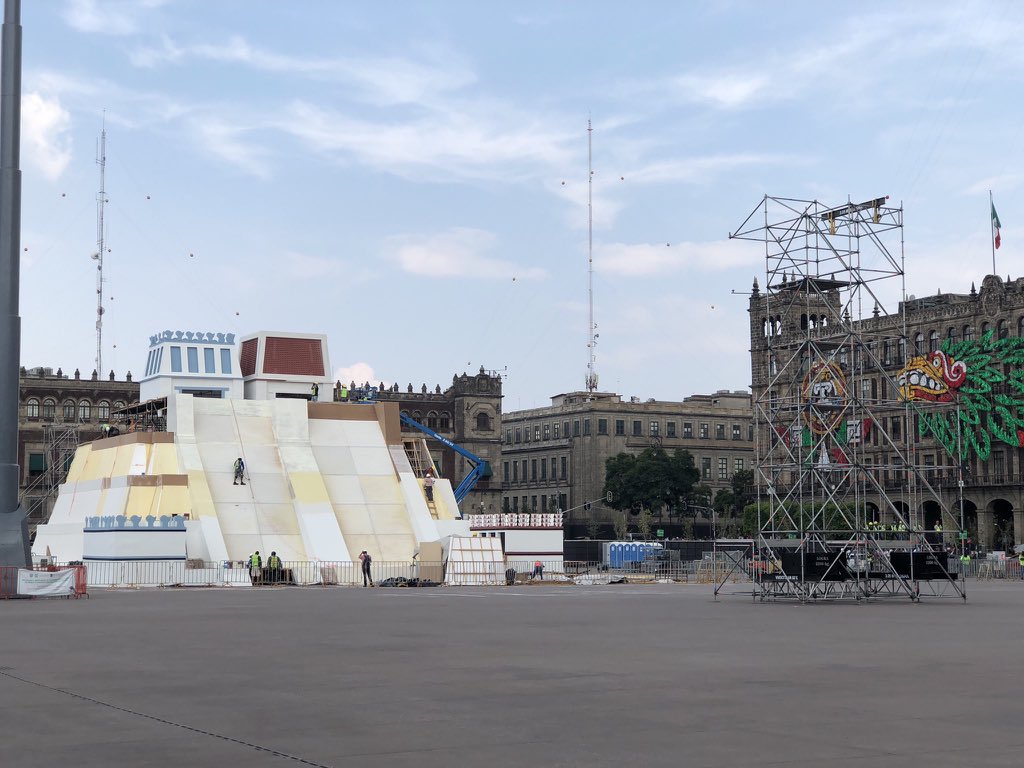Alistan inauguración de maqueta monumental del Templo Mayor en el Zócalo capitalino