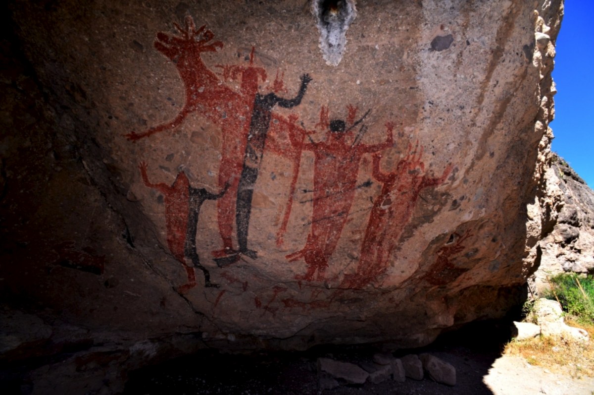 Con Imágenes en las rocas" INAH moderniza investigación de arte rupestre