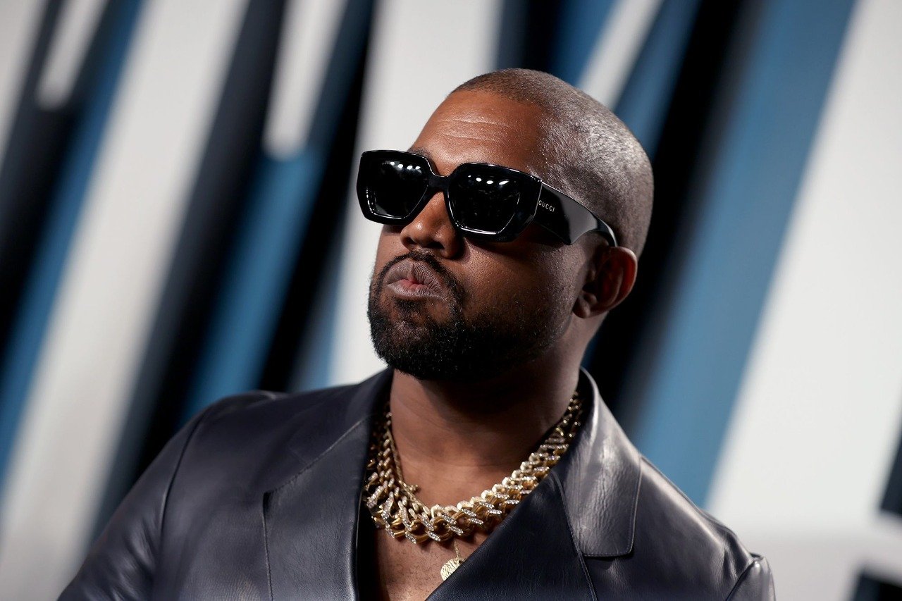 Twitter suspende la cuenta de Kanye West