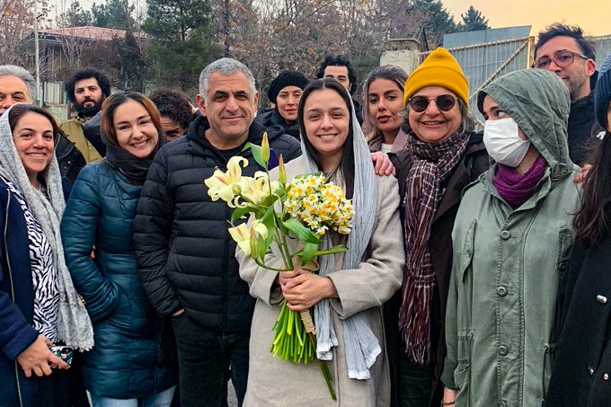 Taraneh Alidoosti, actriz detenida por apoyar protestas en Irán, es liberada bajo fianza