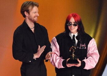 Barbie triunfa en los Grammy 2024 junto a Billie Eilish
