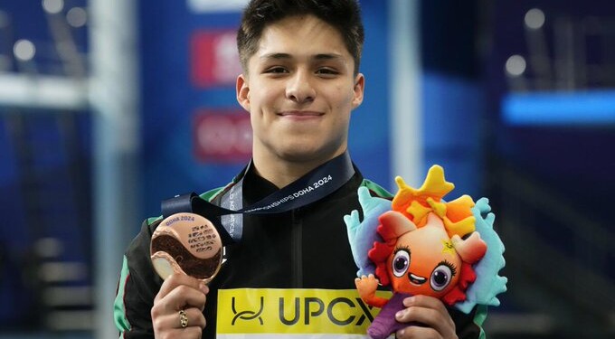 Osmar Olvera gana su segunda medalla en el Mundial de Deportes Acuáticos de Doha 2024