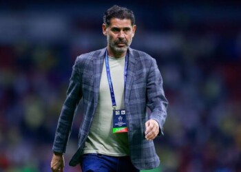 Fernando Hierro se va de Chivas