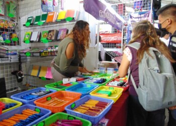 Arranca la sexta edición de la Feria de Regreso a Clases en Iztapalapa