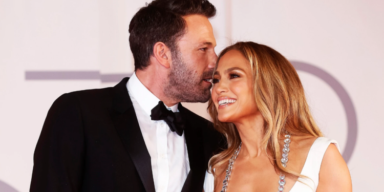 Jennifer Lopez solicita el divorcio a Ben Affleck