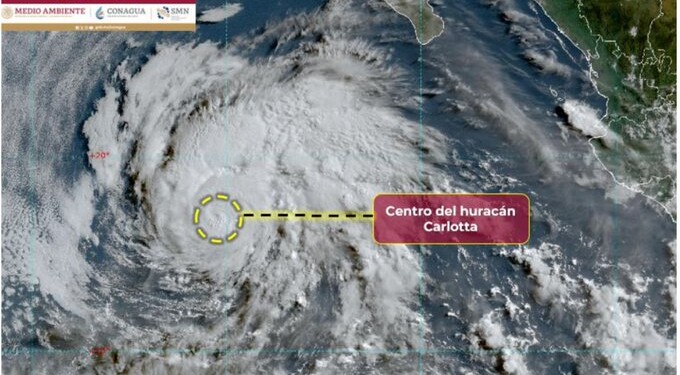 'Carlotta' se convierte a huracán categoría 1