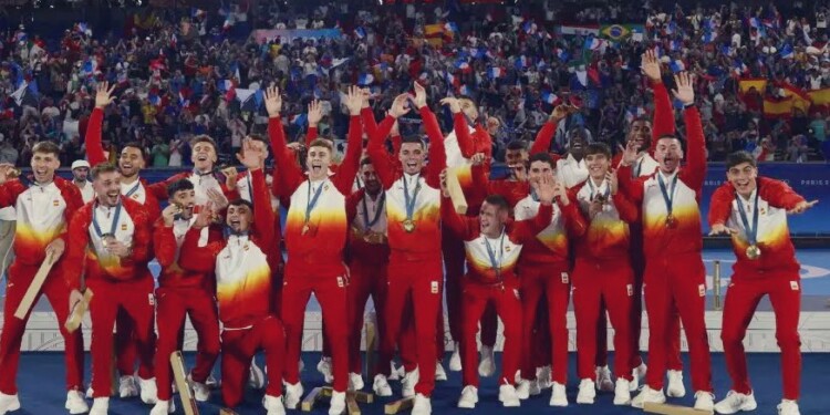 España se lleva el oro en futbol varonil