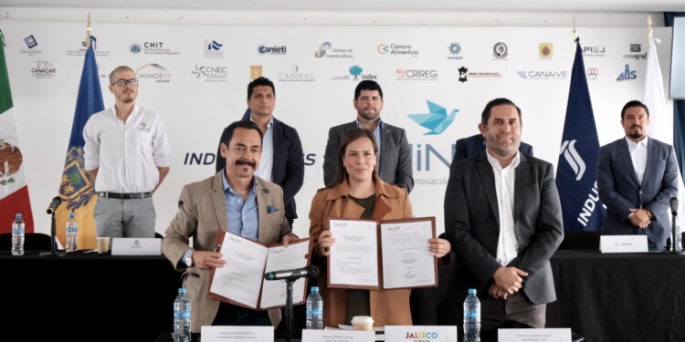 Turismo de Jalisco y Canirac firman convenio para impulsar al sector restaurantero