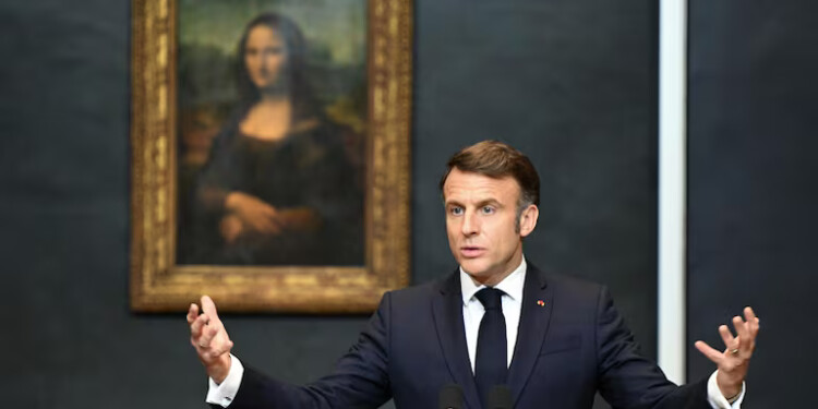 Macron anuncia gran remodelación del Museo de Louvre