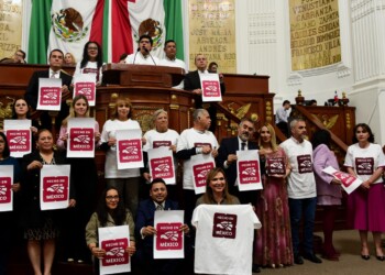 Legisladores del Congreso de la CDMX debaten sobre la promoción de la marca “Hecho en México” como parte del Plan México para fortalecer la economía nacional.