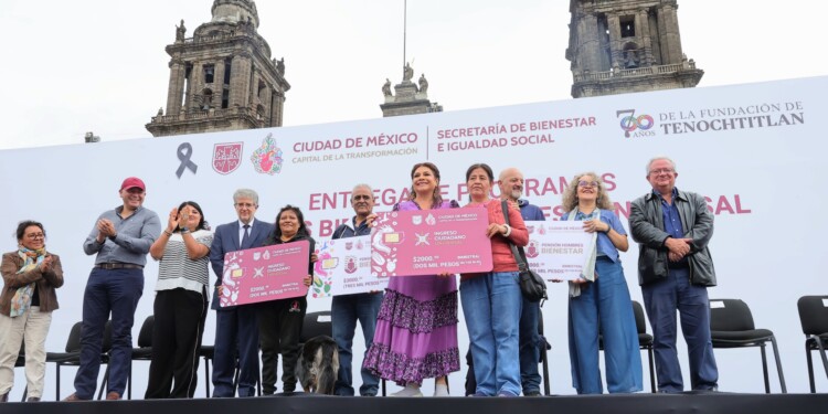 Clara Brugada inicia 3a entrega de programas ‘Pensión Hombres Bienestar‘ e ‘Ingreso Ciudadano Universal‘