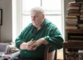 Edmund White, ícono de la Literatura LGBT+, muere a los 85 años