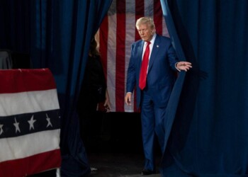 Trump es diagnosticado con insuficiencia venosa crónica