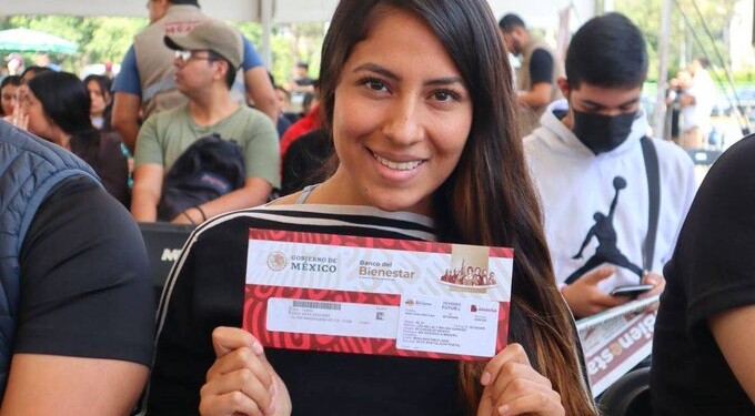 Apoyo a mayores de 30 años será para habitantes de los "Territorios de paz"