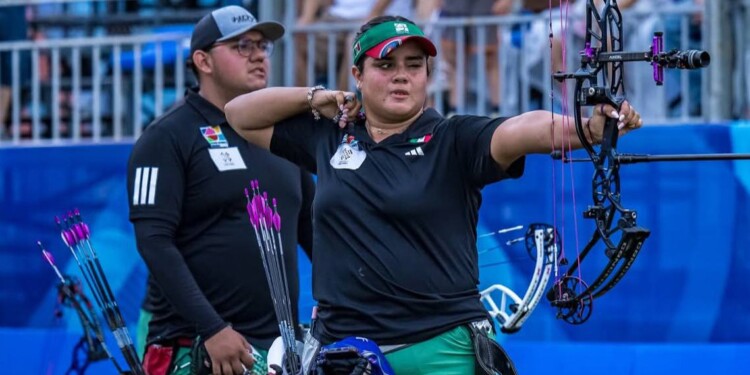 Andrea Becerra logra medalla de oro en el Mundial de Tiro con Arco