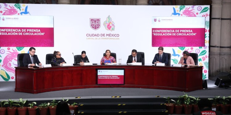 Anuncian medidas para regular el transporte de sustancias peligrosas en CDMX