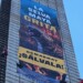 Activistas de Greenpeace escalan la Estela de Luz; exigen proteger a la Selva Maya