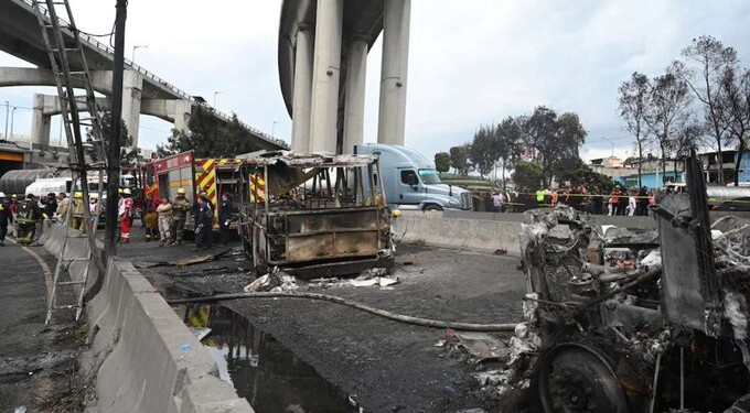 Crece el número de muertos tras explosión de pipa en el Puente de La Concordia