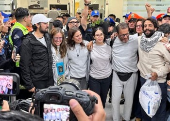 Mexicanos de la Flotilla Sumud Global llegan a CDMX